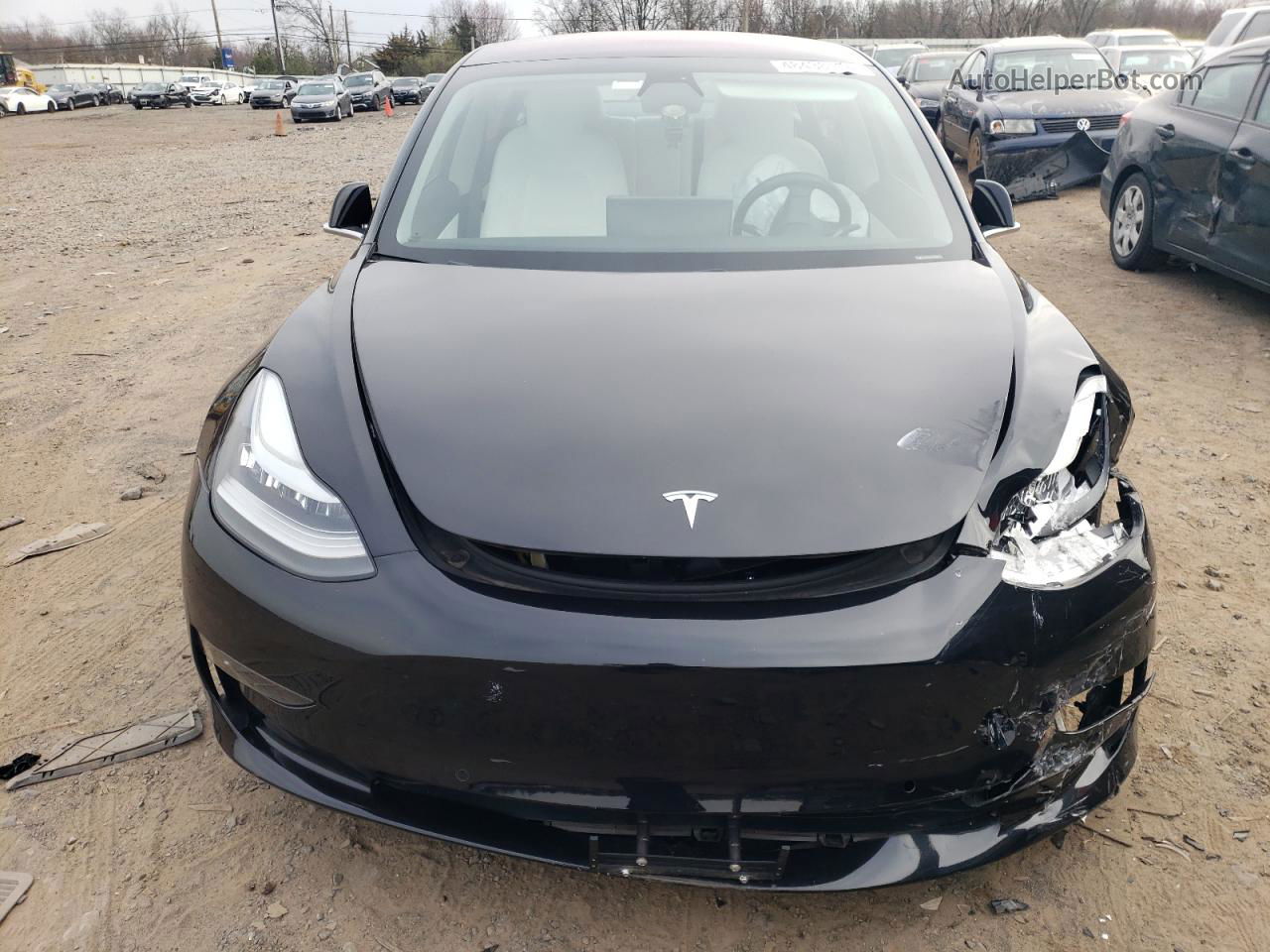 2018 Tesla Model 3  Черный vin: 5YJ3E1EBXJF095927