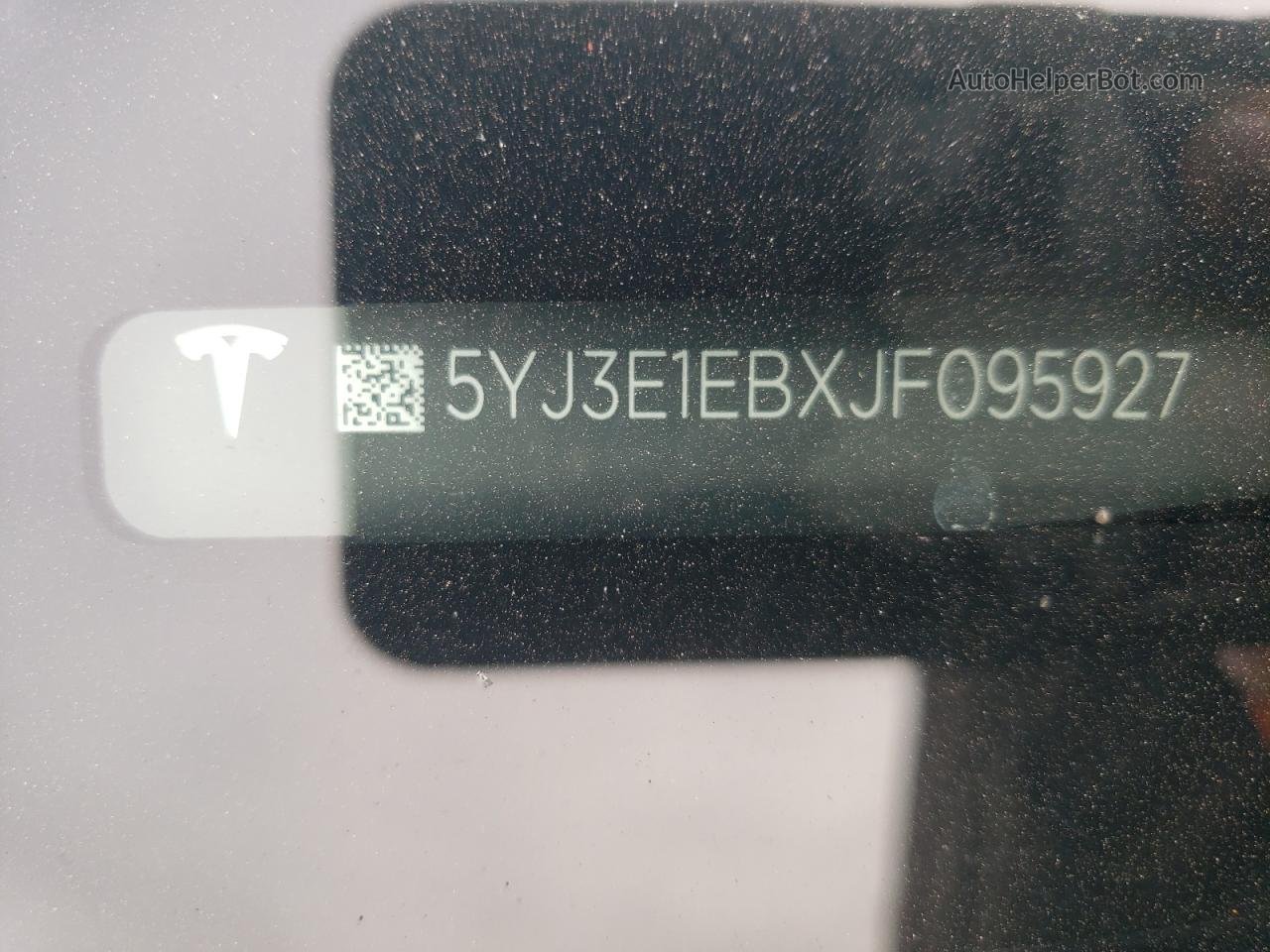 2018 Tesla Model 3  Black vin: 5YJ3E1EBXJF095927