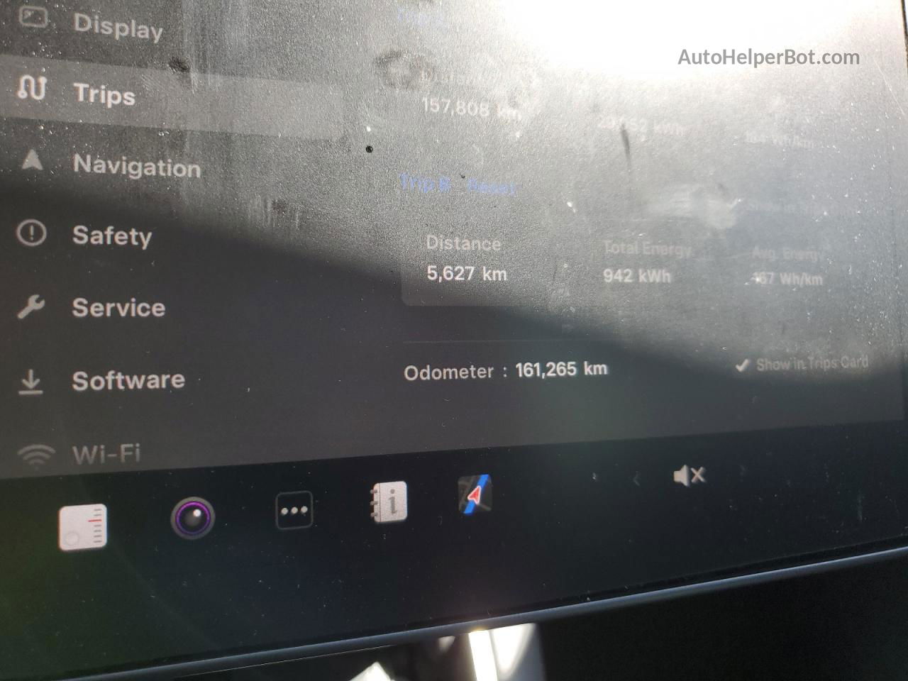 2018 Tesla Model 3  Red vin: 5YJ3E1EBXJF107042