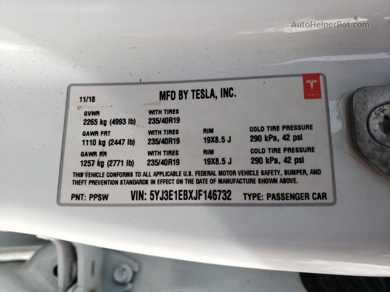 2018 Tesla Model 3  Белый vin: 5YJ3E1EBXJF146732