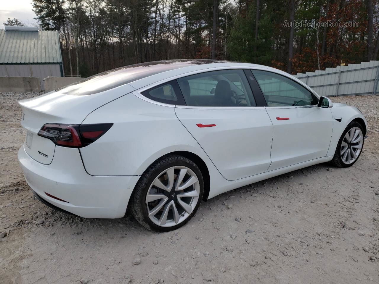 2018 Tesla Model 3  White vin: 5YJ3E1EBXJF146732