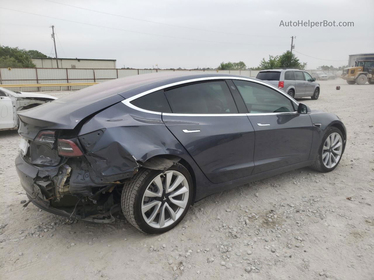 2018 Tesla Model 3  Серый vin: 5YJ3E1EBXJF188429