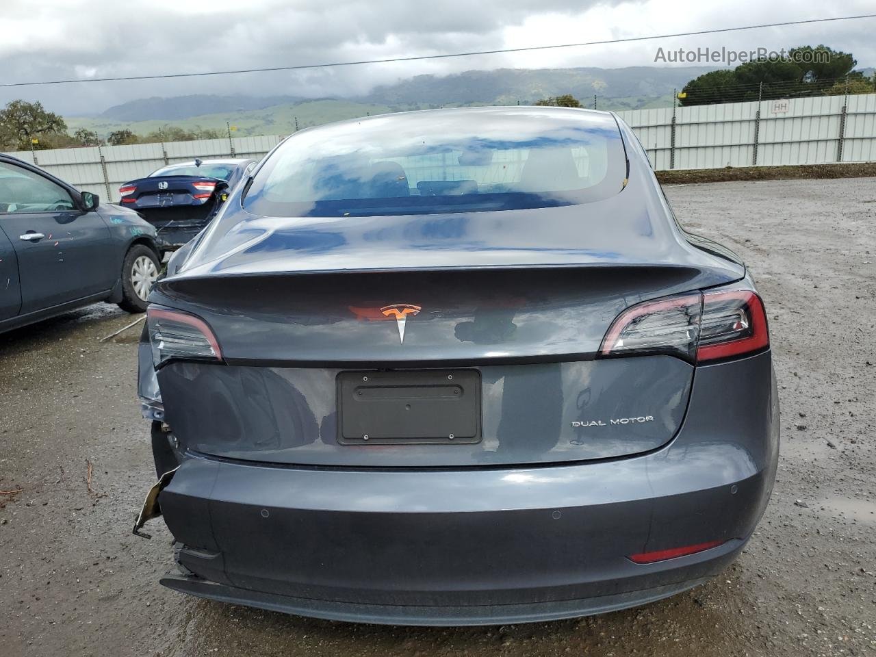 2019 Tesla Model 3  Угольный vin: 5YJ3E1EBXKF205439