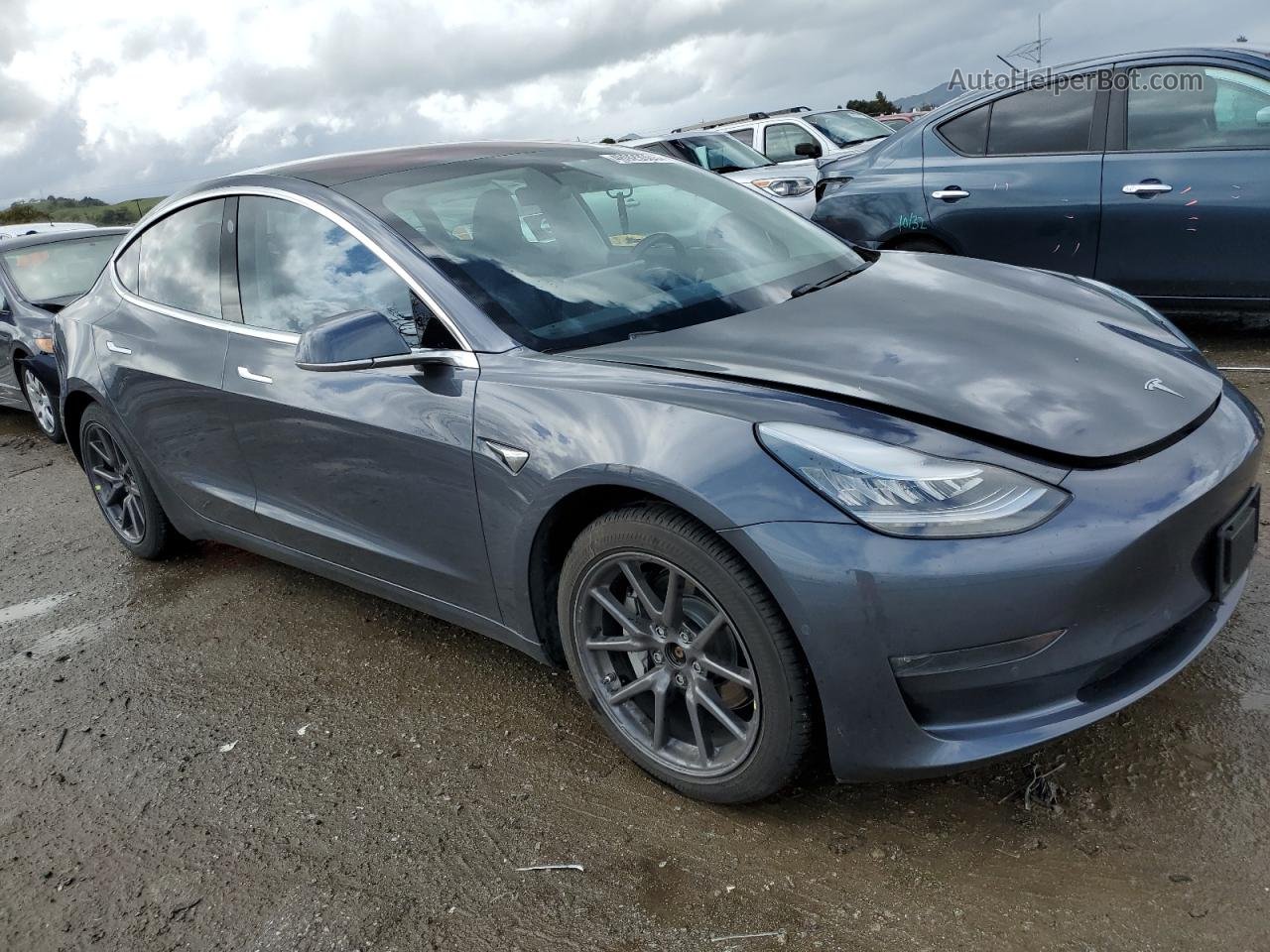2019 Tesla Model 3  Угольный vin: 5YJ3E1EBXKF205439