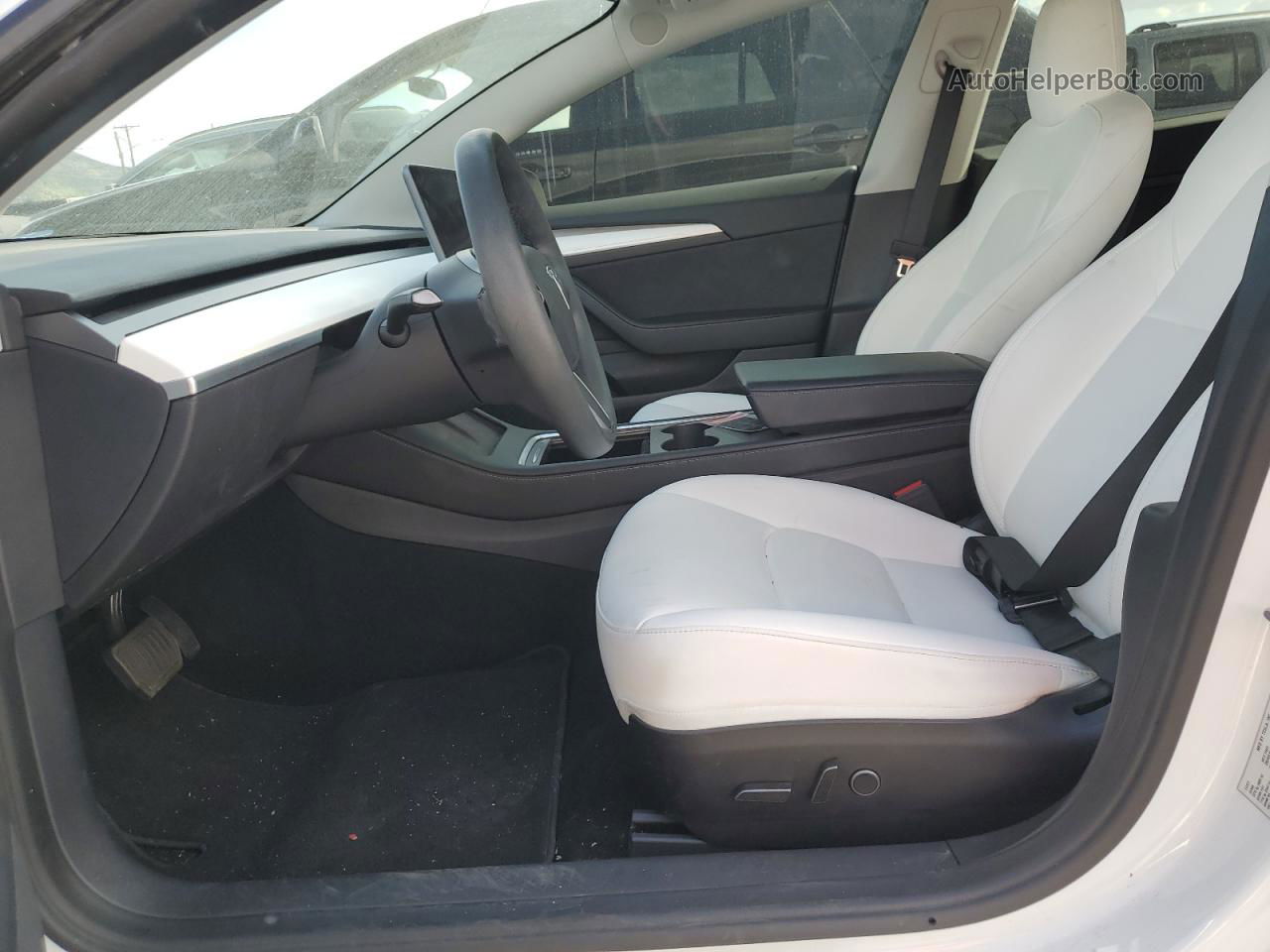 2022 Tesla Model 3  White vin: 5YJ3E1EBXNF129967