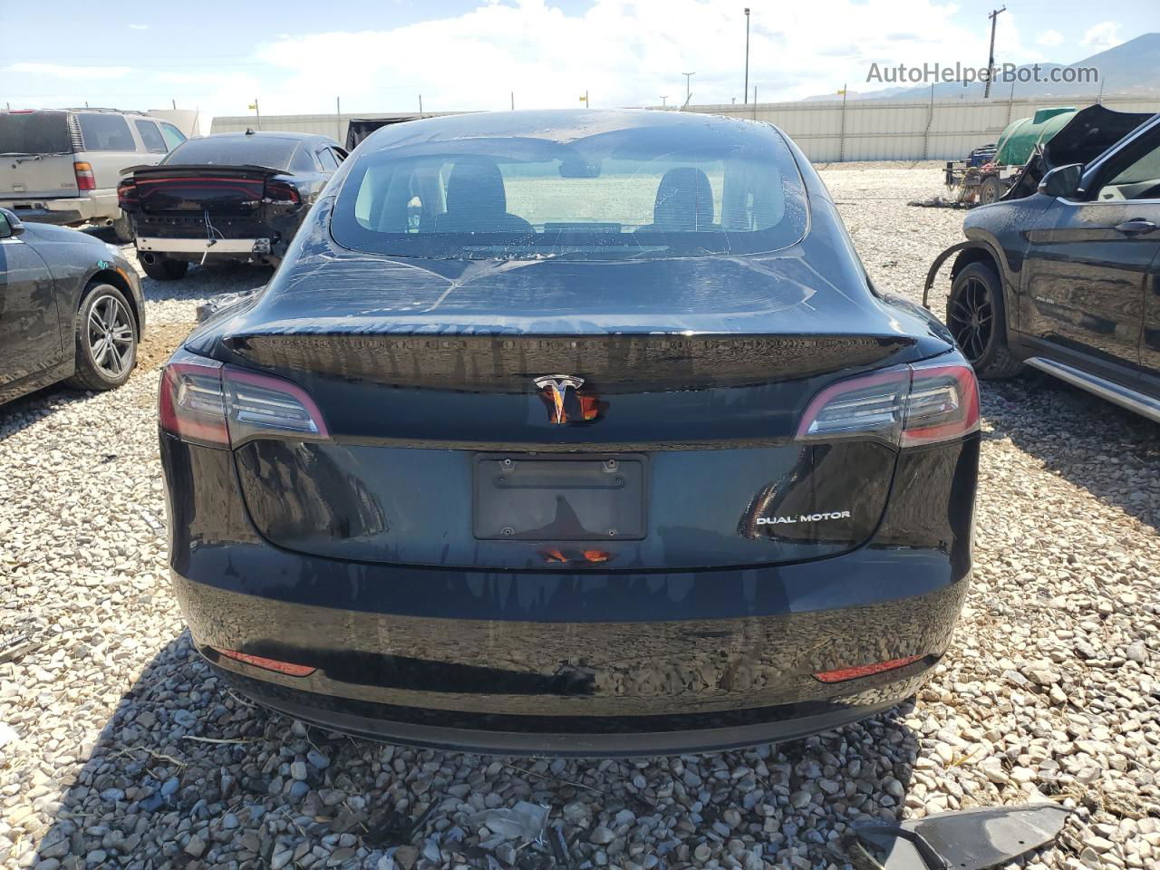 2022 Tesla Model 3  Черный vin: 5YJ3E1EBXNF132366