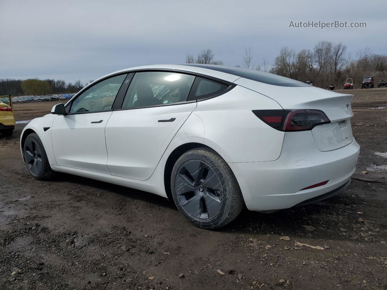 2022 Tesla Model 3  White vin: 5YJ3E1EBXNF271526