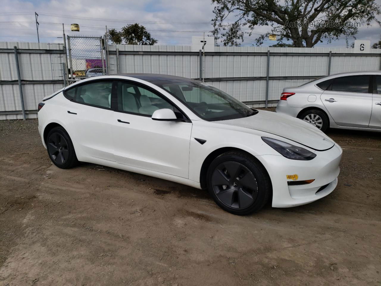 2022 Tesla Model 3  Белый vin: 5YJ3E1EBXNF363493