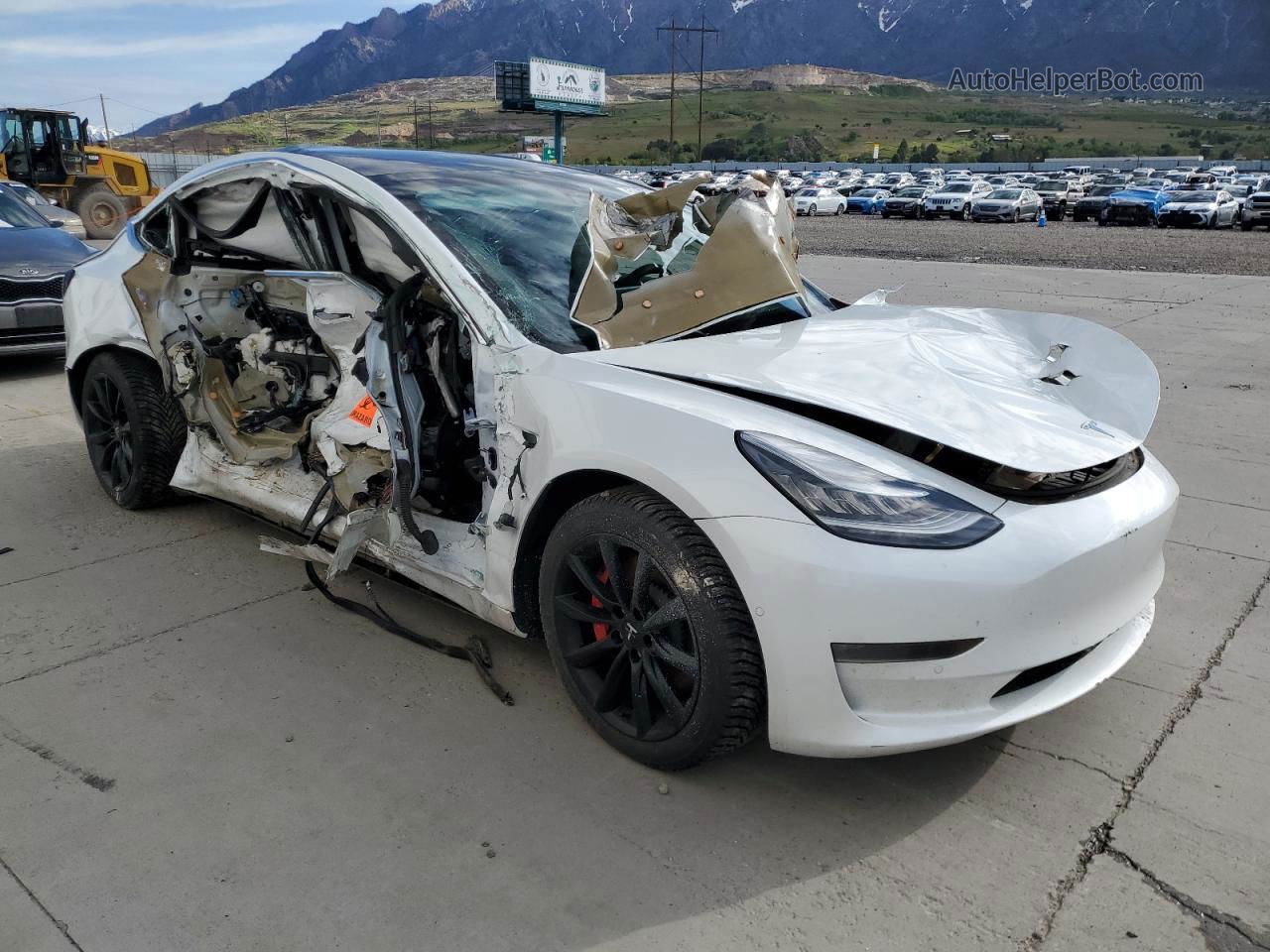 2020 Tesla Model 3  White vin: 5YJ3E1EC2LF624427