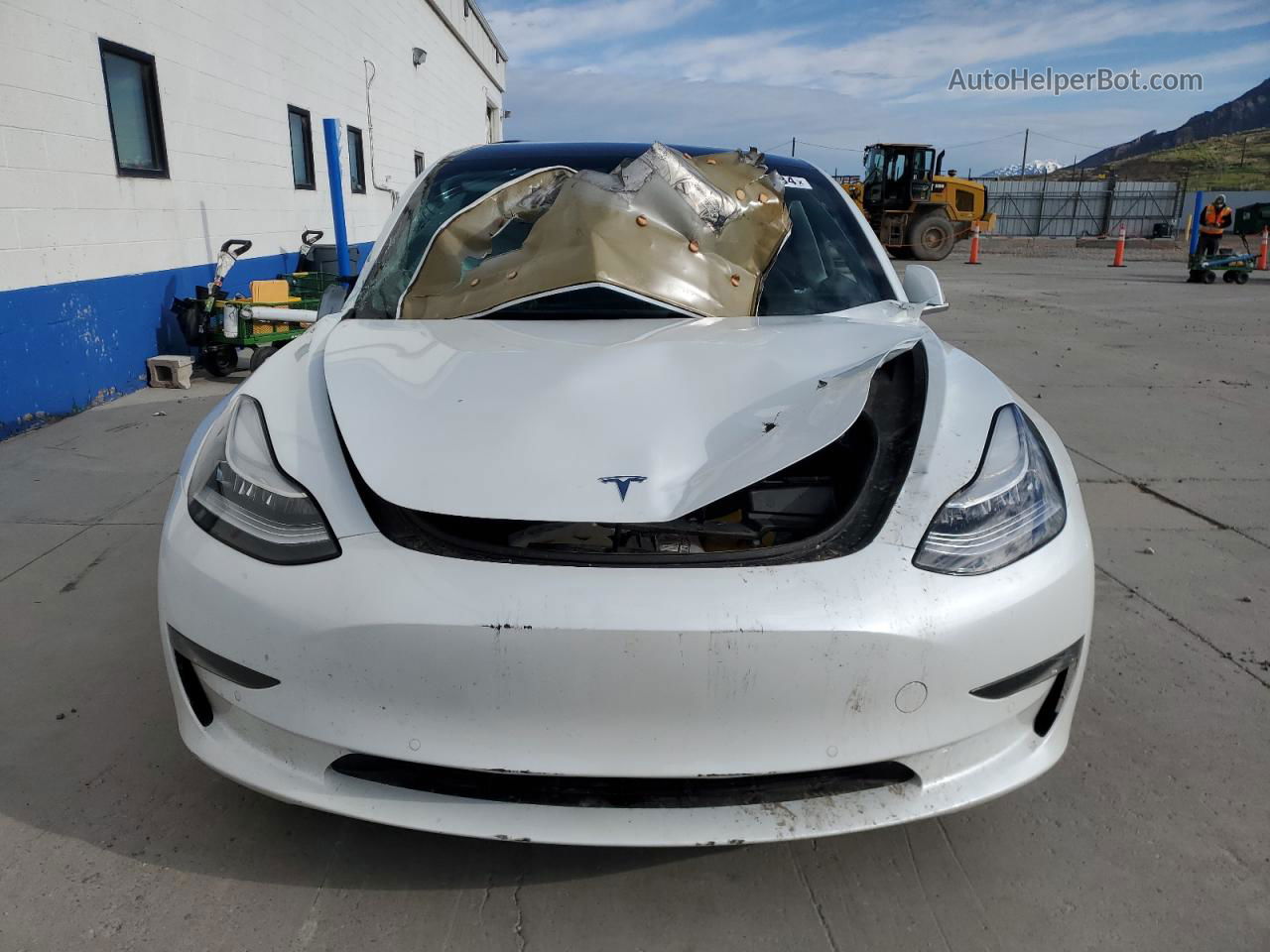 2020 Tesla Model 3  White vin: 5YJ3E1EC2LF624427