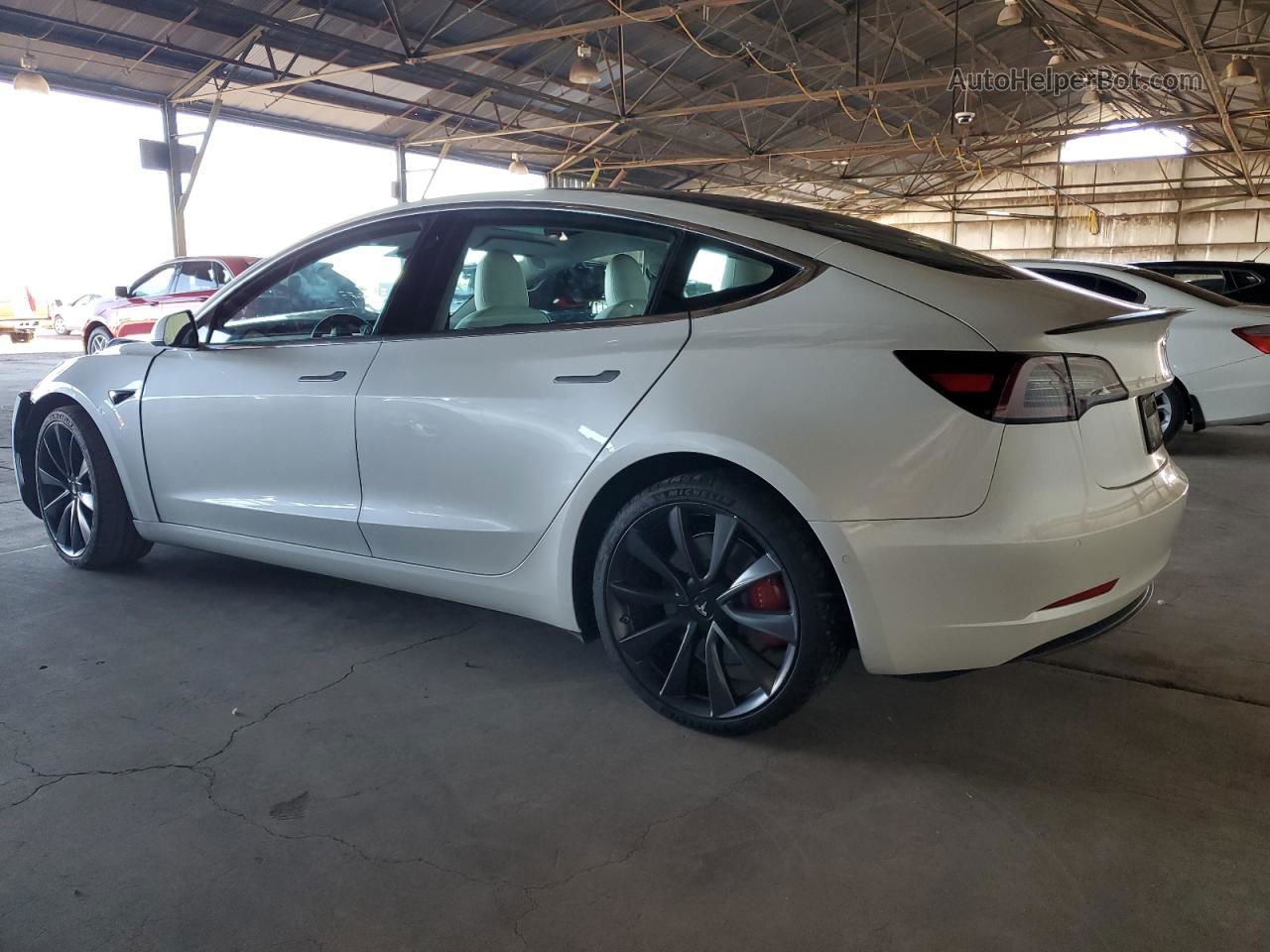 2020 Tesla Model 3  White vin: 5YJ3E1EC2LF624864