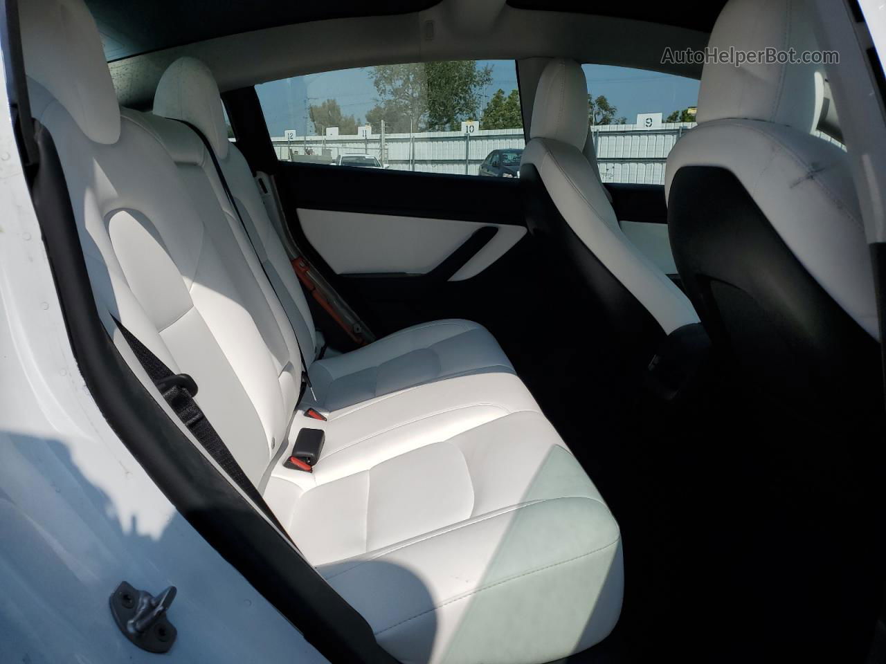 2020 Tesla Model 3  White vin: 5YJ3E1EC4LF625014