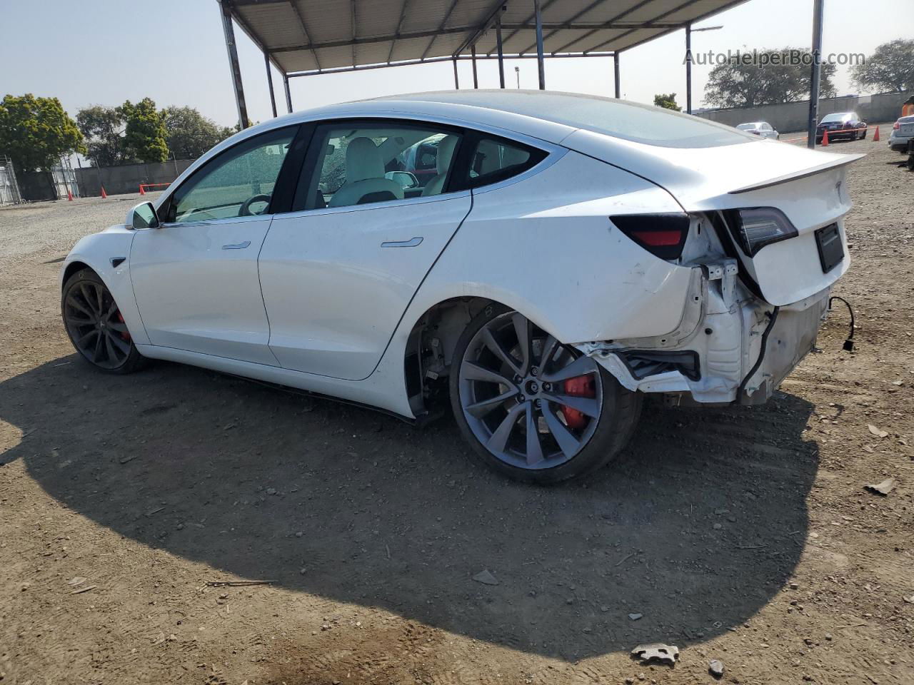 2020 Tesla Model 3  White vin: 5YJ3E1EC4LF625014