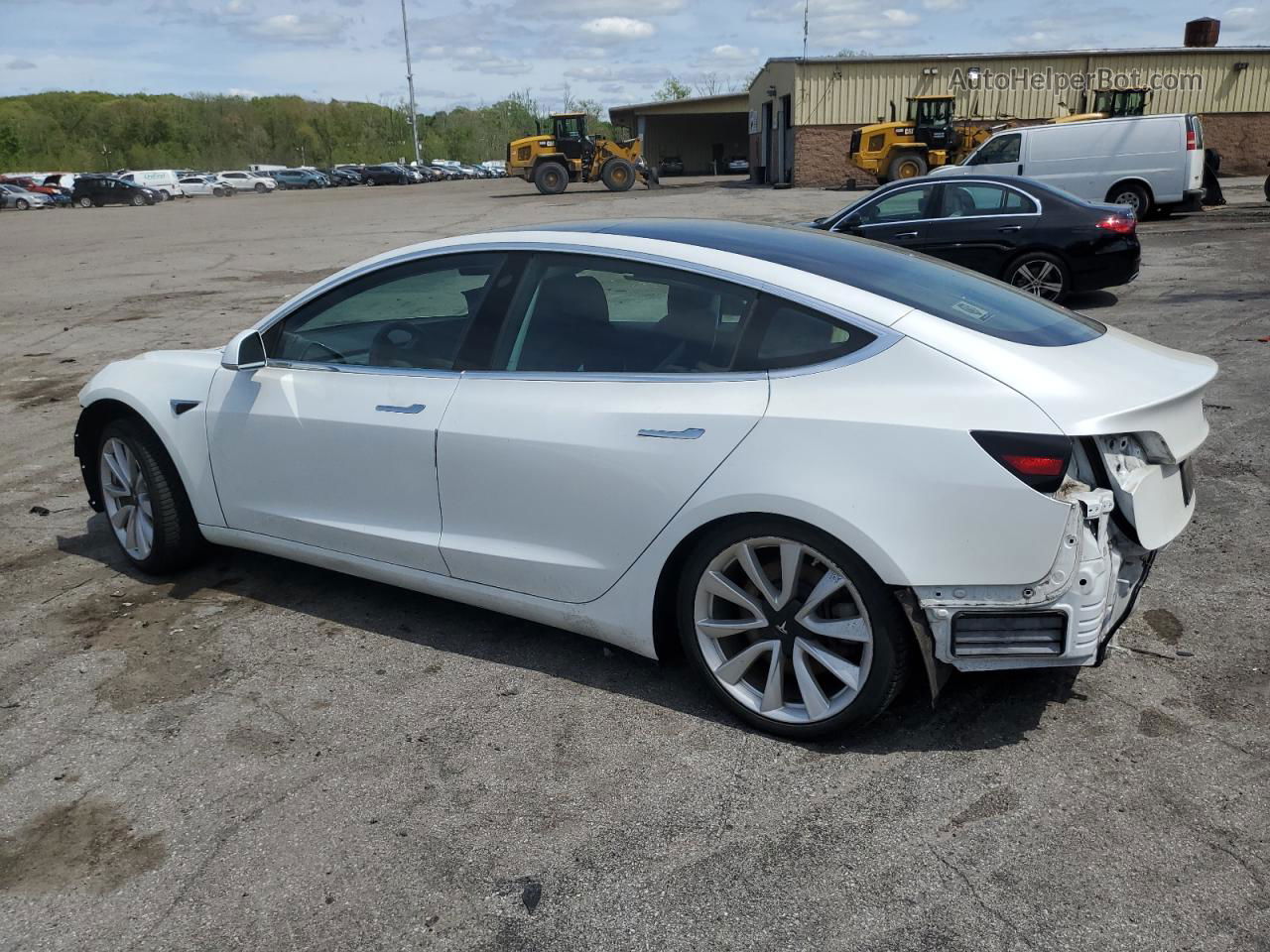 2020 Tesla Model 3  White vin: 5YJ3E1EC6LF586958