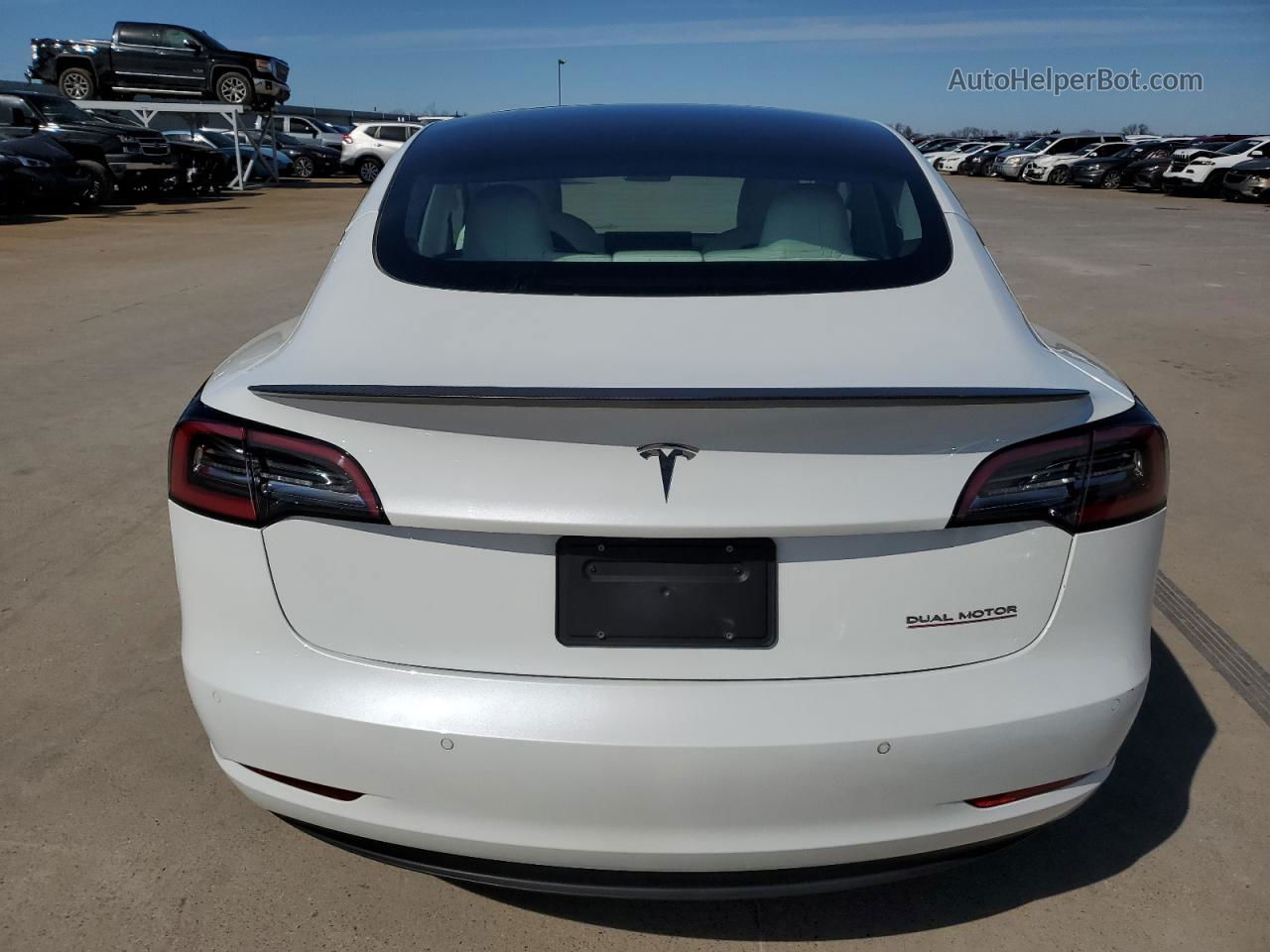 2022 Tesla Model 3  White vin: 5YJ3E1EC6NF293399