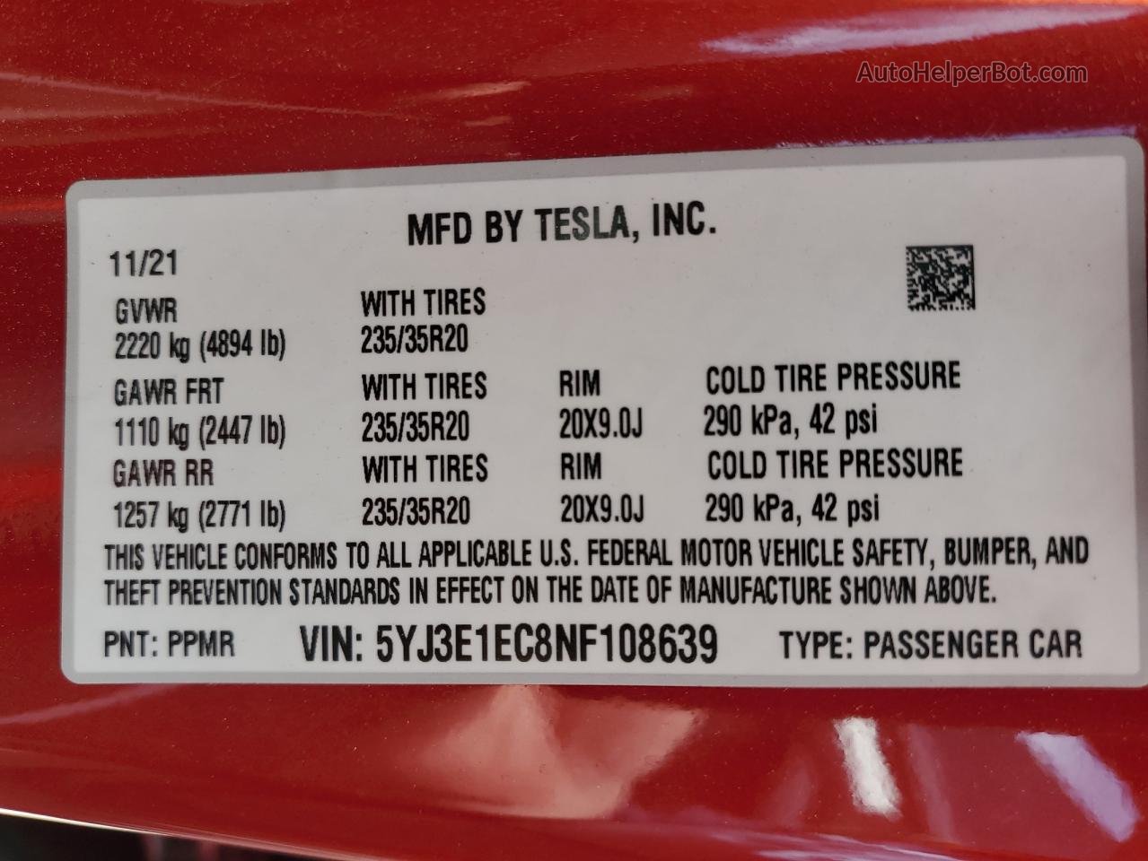 2022 Tesla Model 3  Red vin: 5YJ3E1EC8NF108639