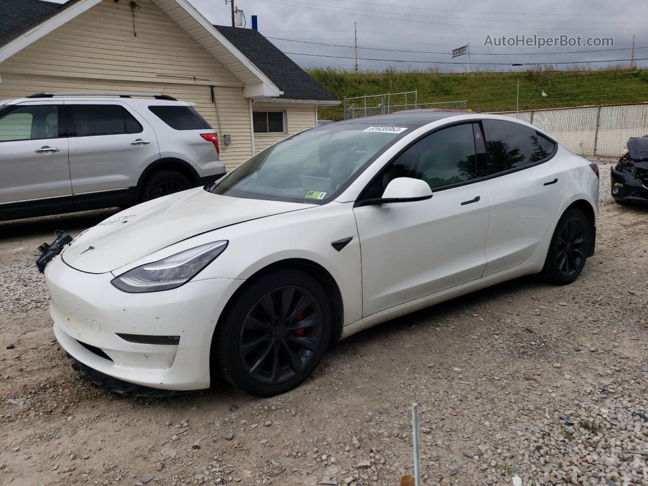 2020 Tesla Model 3  Белый vin: 5YJ3E1EC9LF800275