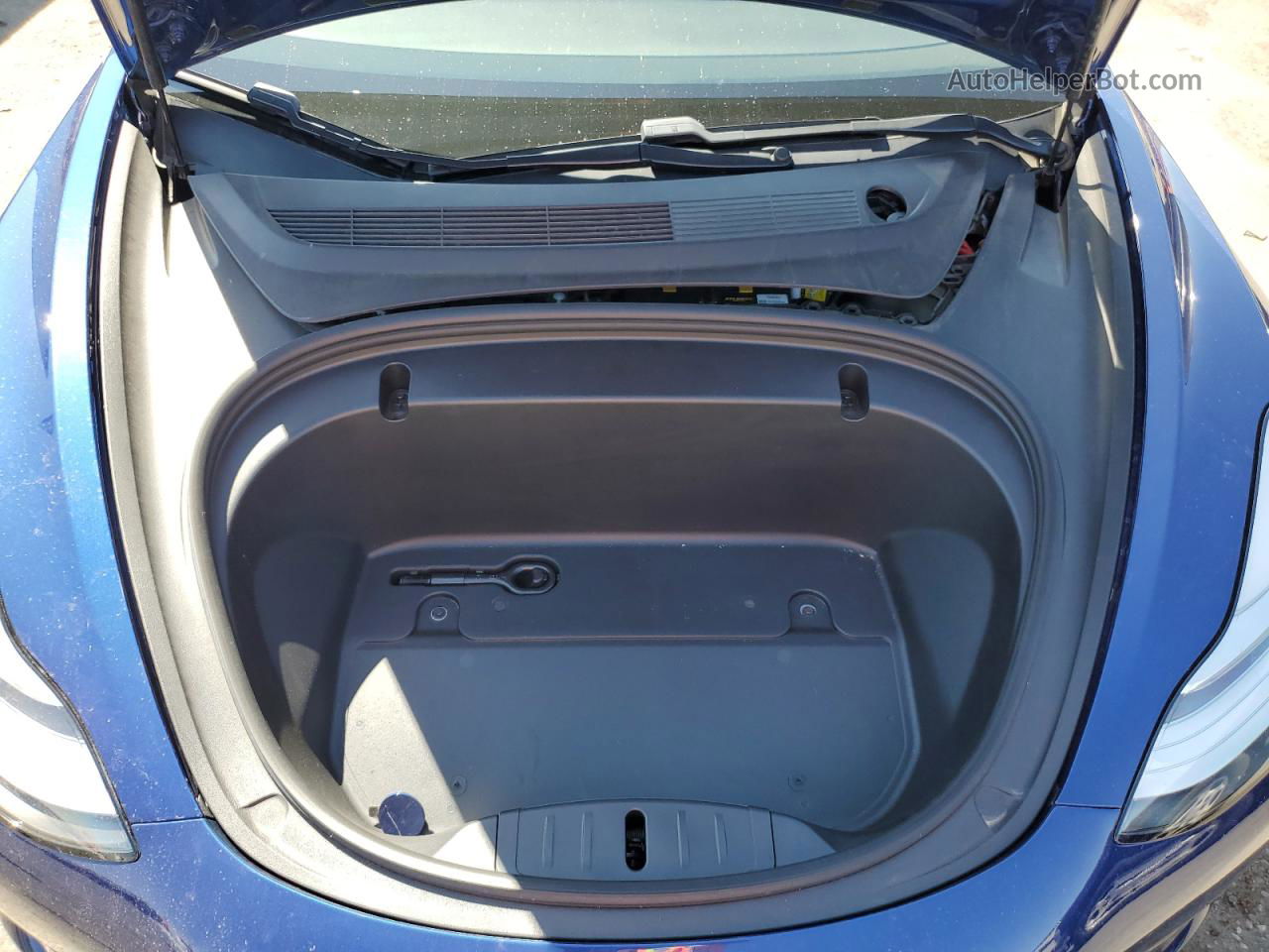 2020 Tesla Model 3  Blue vin: 5YJ3E1ECXLF719432