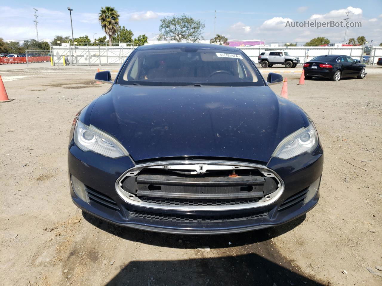 2013 Tesla Model S  Blue vin: 5YJSA1AC5DFP10717