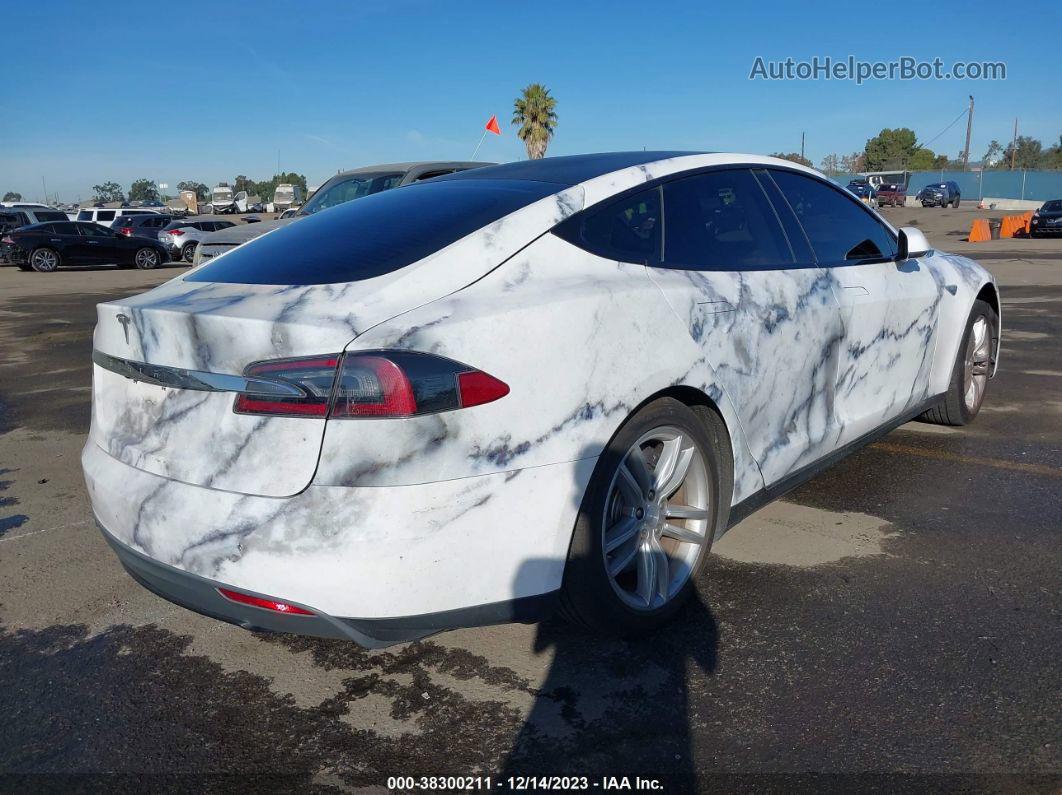 2013 Tesla Model S   White vin: 5YJSA1ACXDFP10955