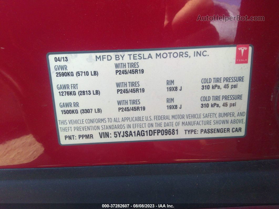 2013 Tesla Model S   Red vin: 5YJSA1AG1DFP09681