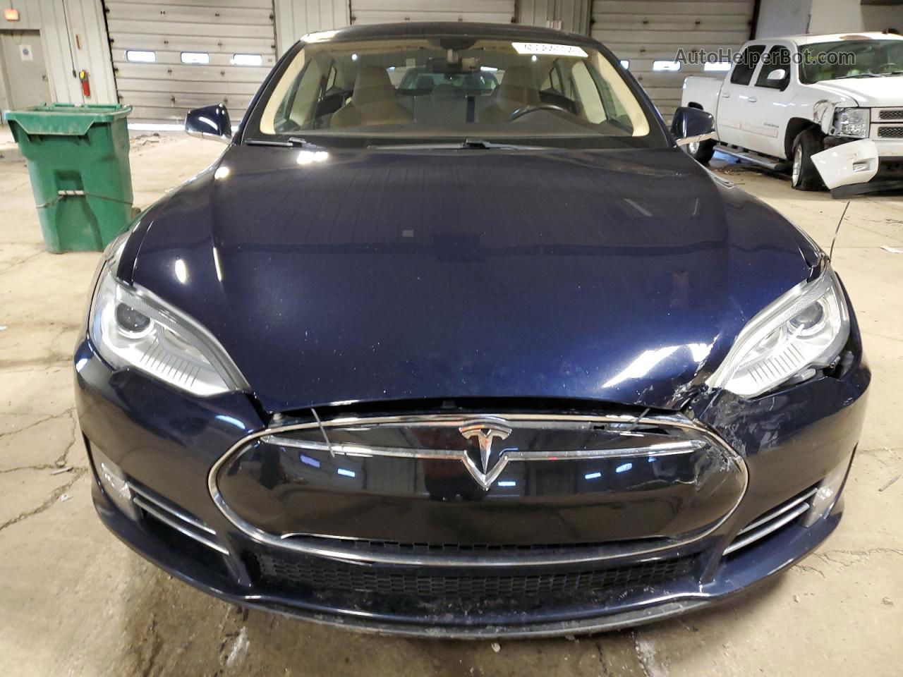 2013 Tesla Model S  Blue vin: 5YJSA1AG3DFP09455