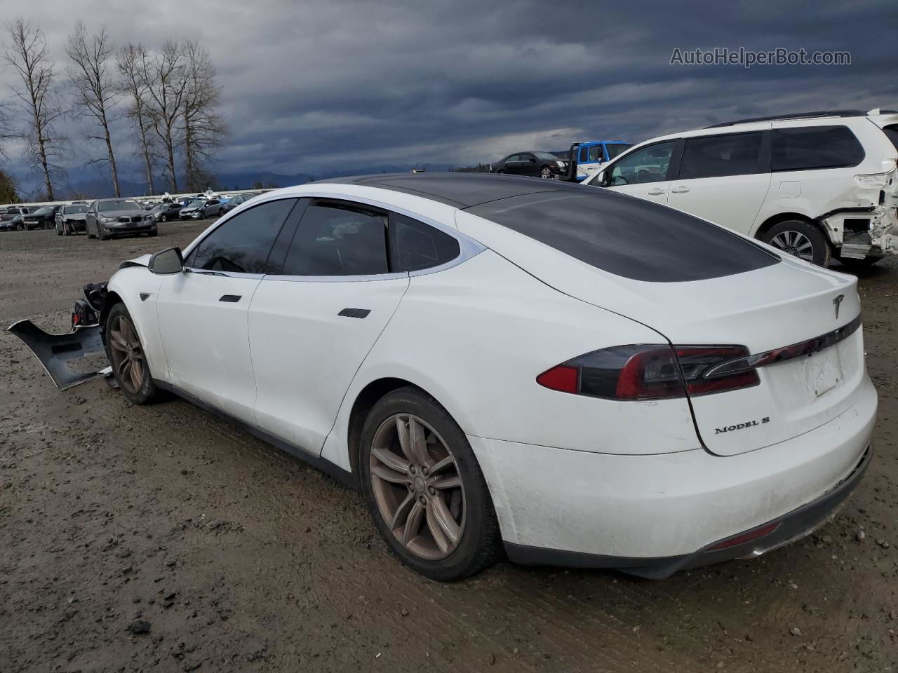 2013 Tesla Model S  White vin: 5YJSA1AG4DFP08427