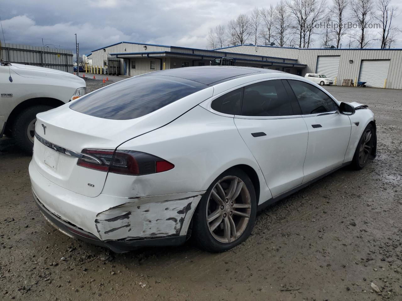 2013 Tesla Model S  White vin: 5YJSA1AG4DFP08427