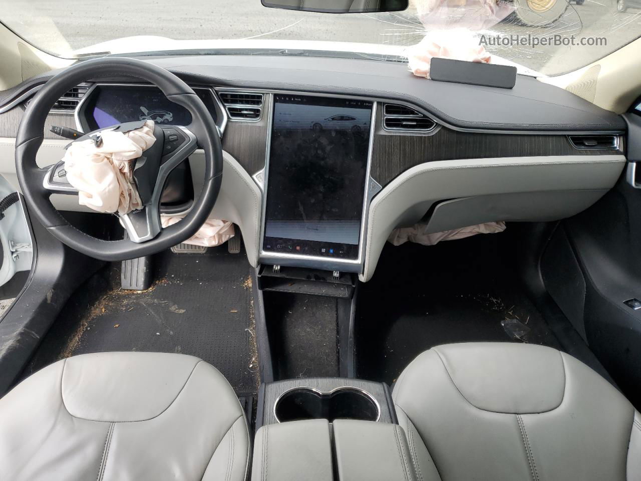 2013 Tesla Model S  White vin: 5YJSA1AG4DFP08427