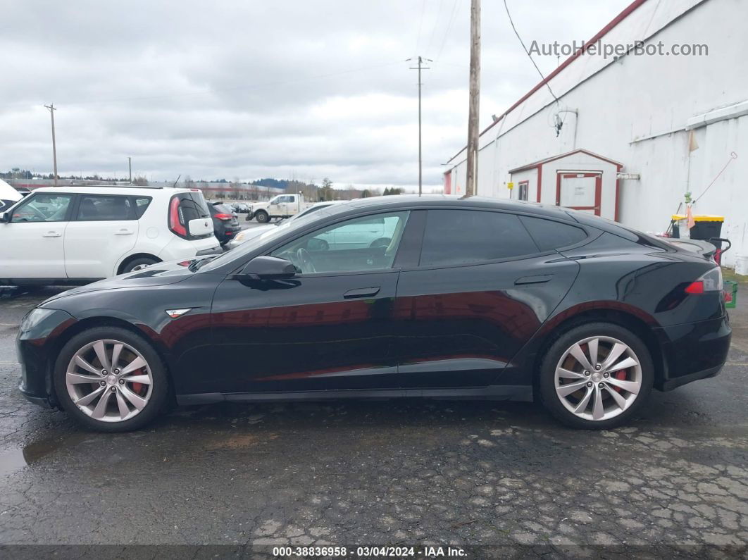 2013 Tesla Model S   Black vin: 5YJSA1CG0DFP04002