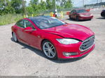 2013 Tesla Model S   Red vin: 5YJSA1CG4DFP19991