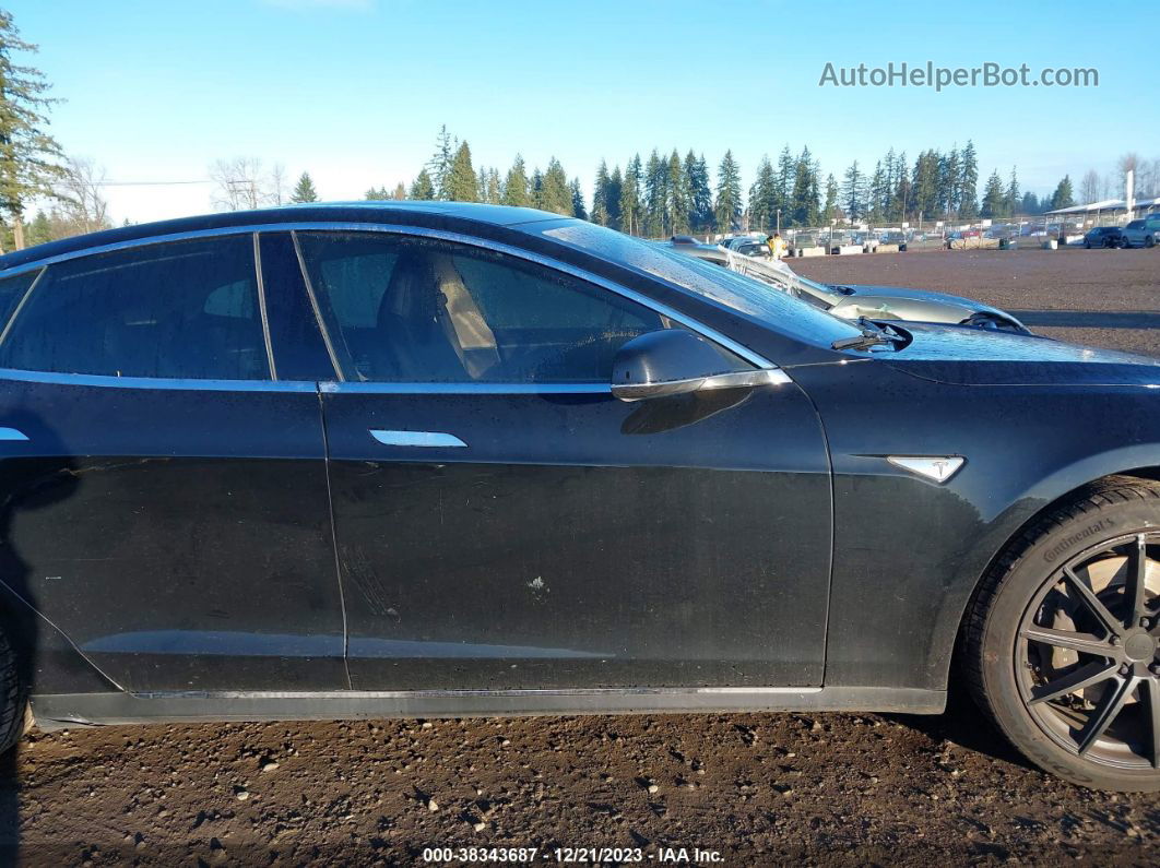 2013 Tesla Model S   Черный vin: 5YJSA1CG5DFP17702