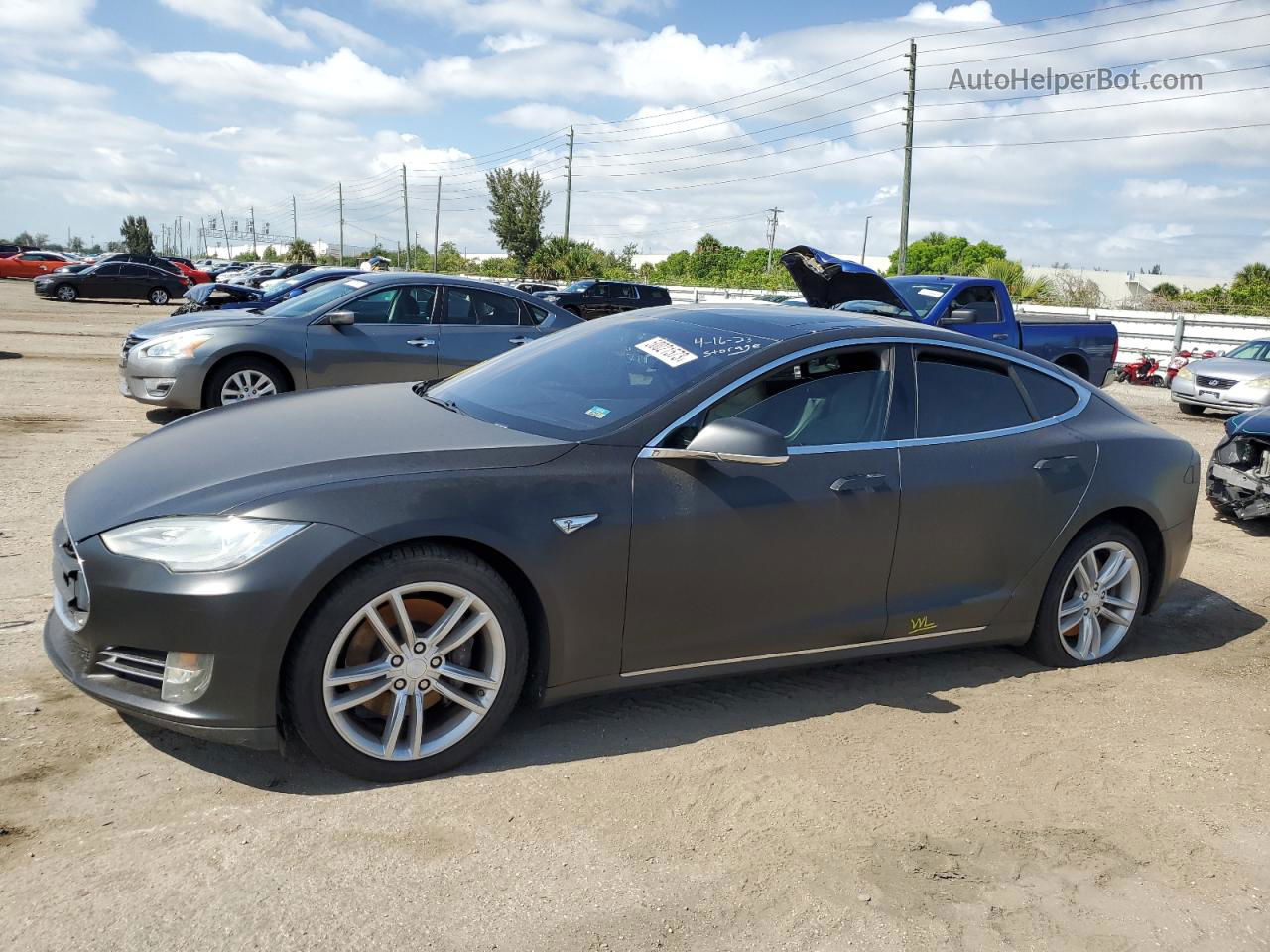 2013 Tesla Model S  Черный vin: 5YJSA1CG5DFP20244