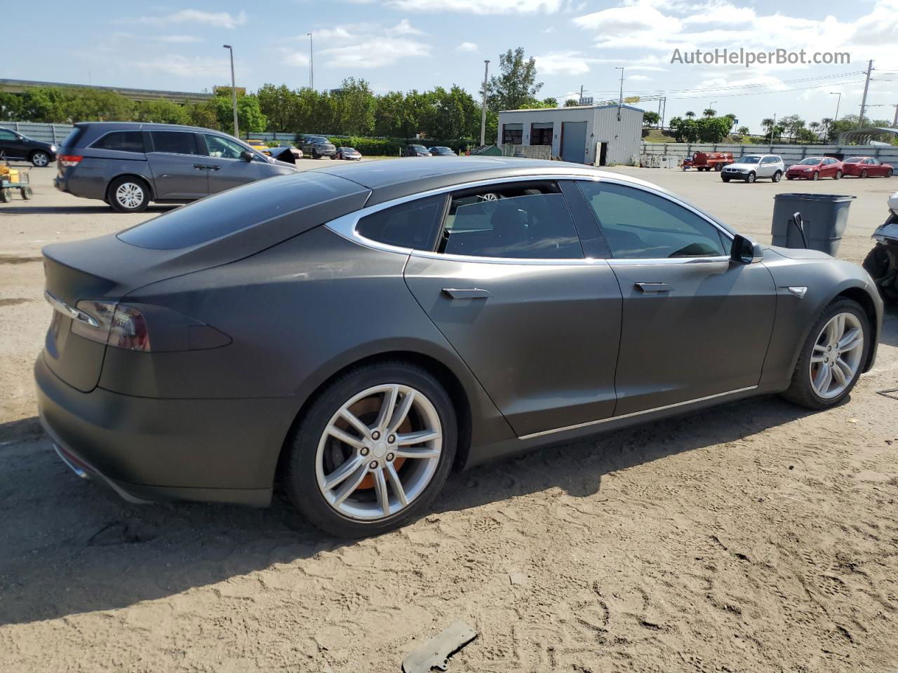 2013 Tesla Model S  Черный vin: 5YJSA1CG5DFP20244