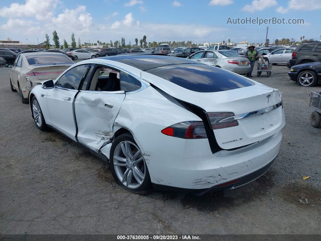 2013 Tesla Model S   Белый vin: 5YJSA1CG6DFP19622