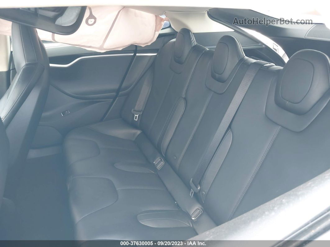 2013 Tesla Model S   Белый vin: 5YJSA1CG6DFP19622