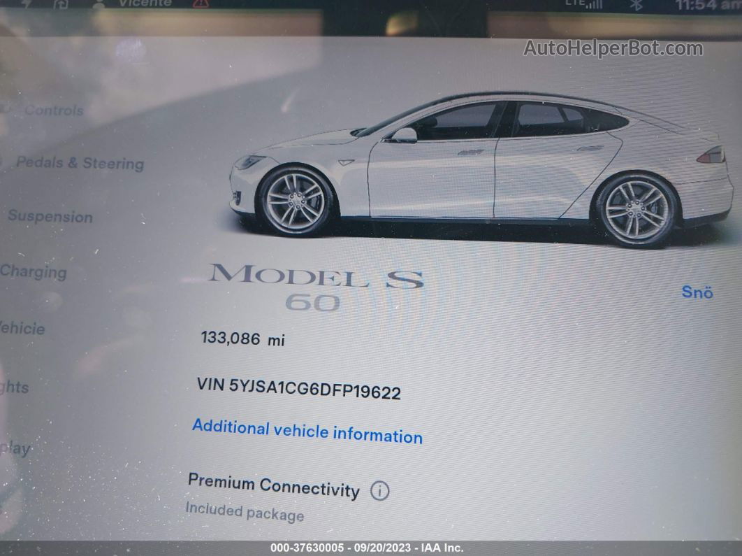 2013 Tesla Model S   White vin: 5YJSA1CG6DFP19622