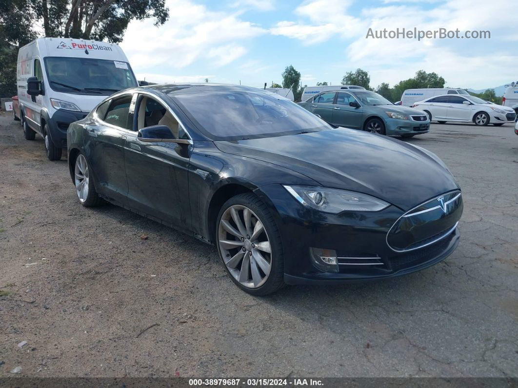 2013 Tesla Model S   Black vin: 5YJSA1CG6DFP21094