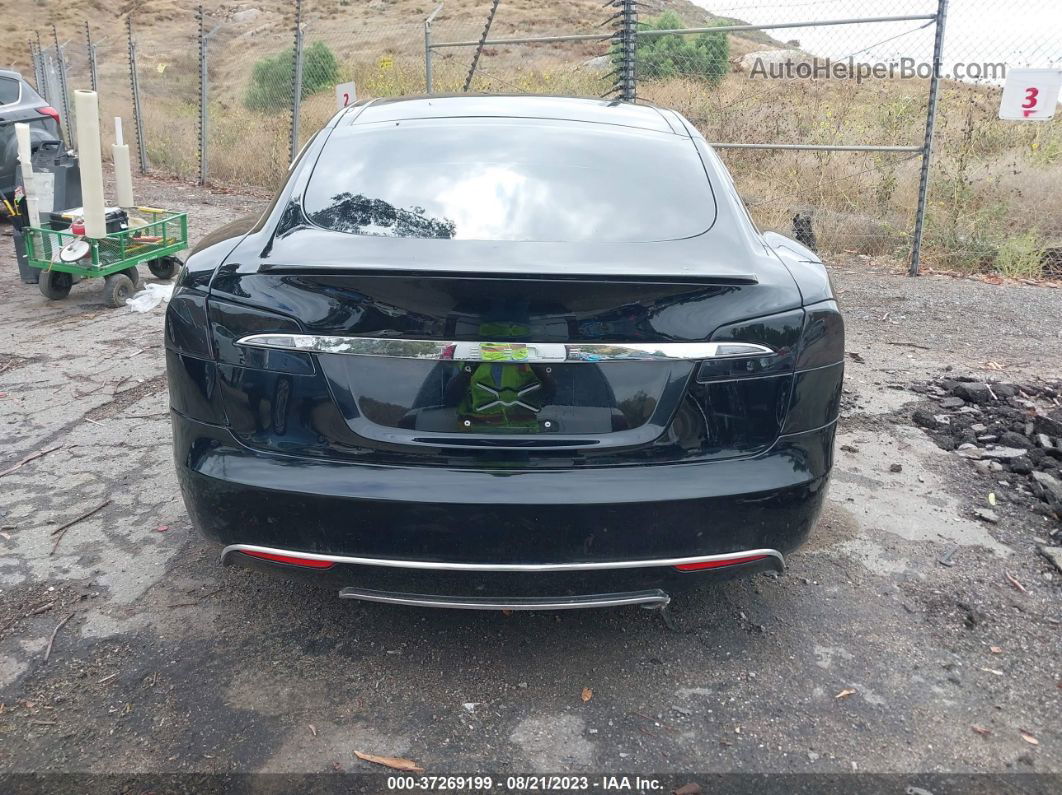 2013 Tesla Model S   Black vin: 5YJSA1CG8DFP03826