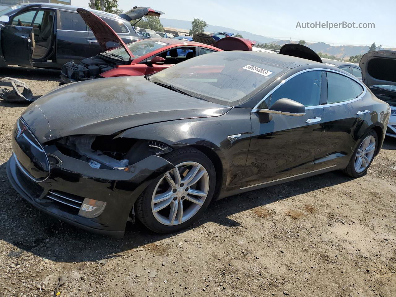 2013 Tesla Model S  Black vin: 5YJSA1CG8DFP27589