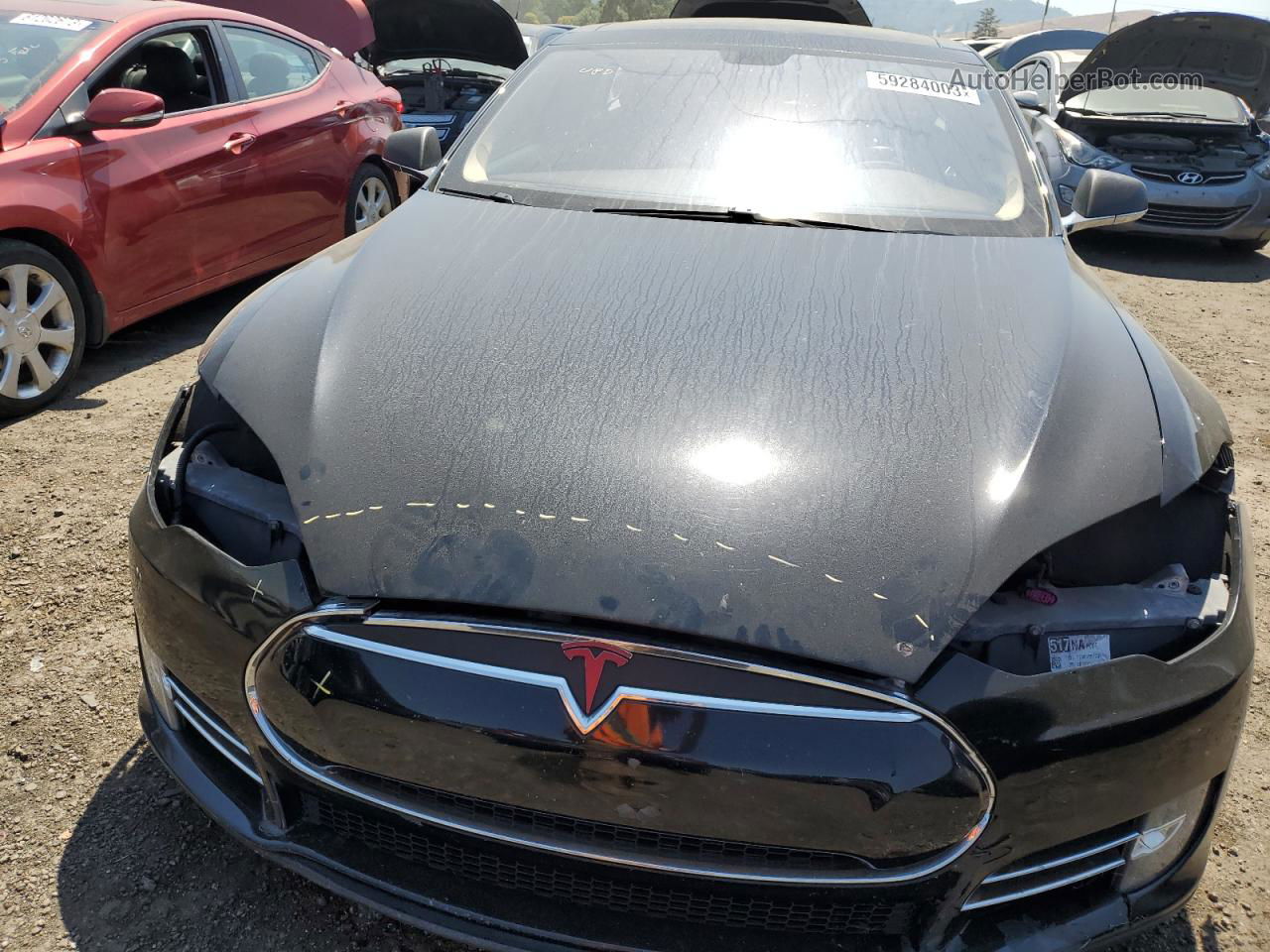 2013 Tesla Model S  Black vin: 5YJSA1CG8DFP27589