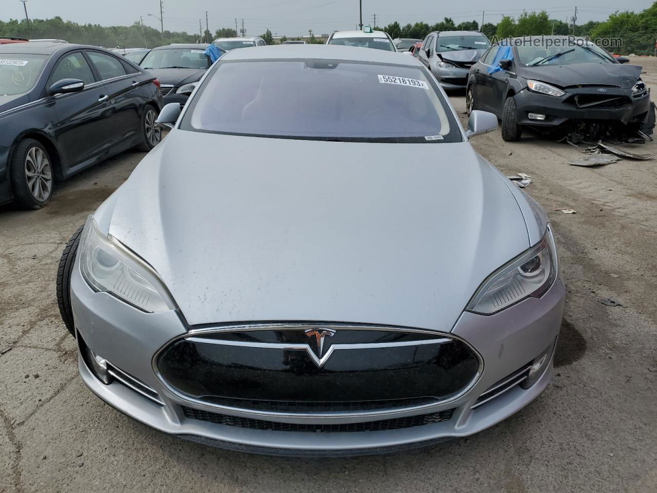 2013 Tesla Model S  Серебряный vin: 5YJSA1CG9DFP04791