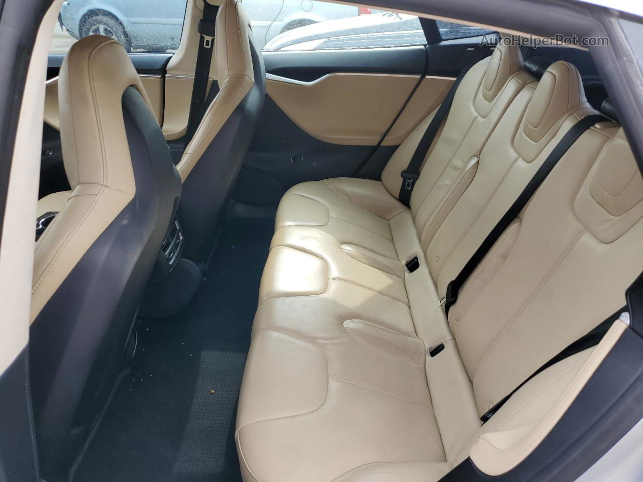 2013 Tesla Model S  Серебряный vin: 5YJSA1CG9DFP04791