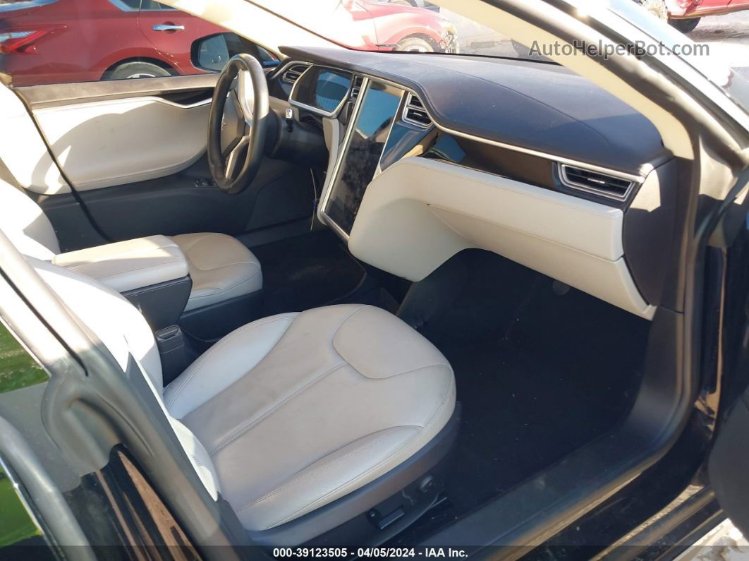 2013 Tesla Model S   Черный vin: 5YJSA1CG9DFP11272