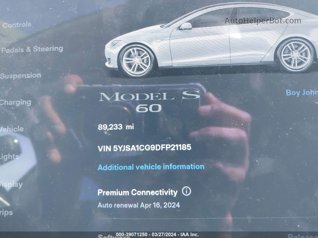 2013 Tesla Model S   Серебряный vin: 5YJSA1CG9DFP21185