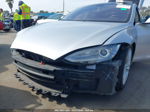 2013 Tesla Model S   Серебряный vin: 5YJSA1CG9DFP21185