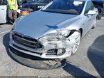 2013 Tesla Model S Серебряный vin: 5YJSA1CG9DFP24443