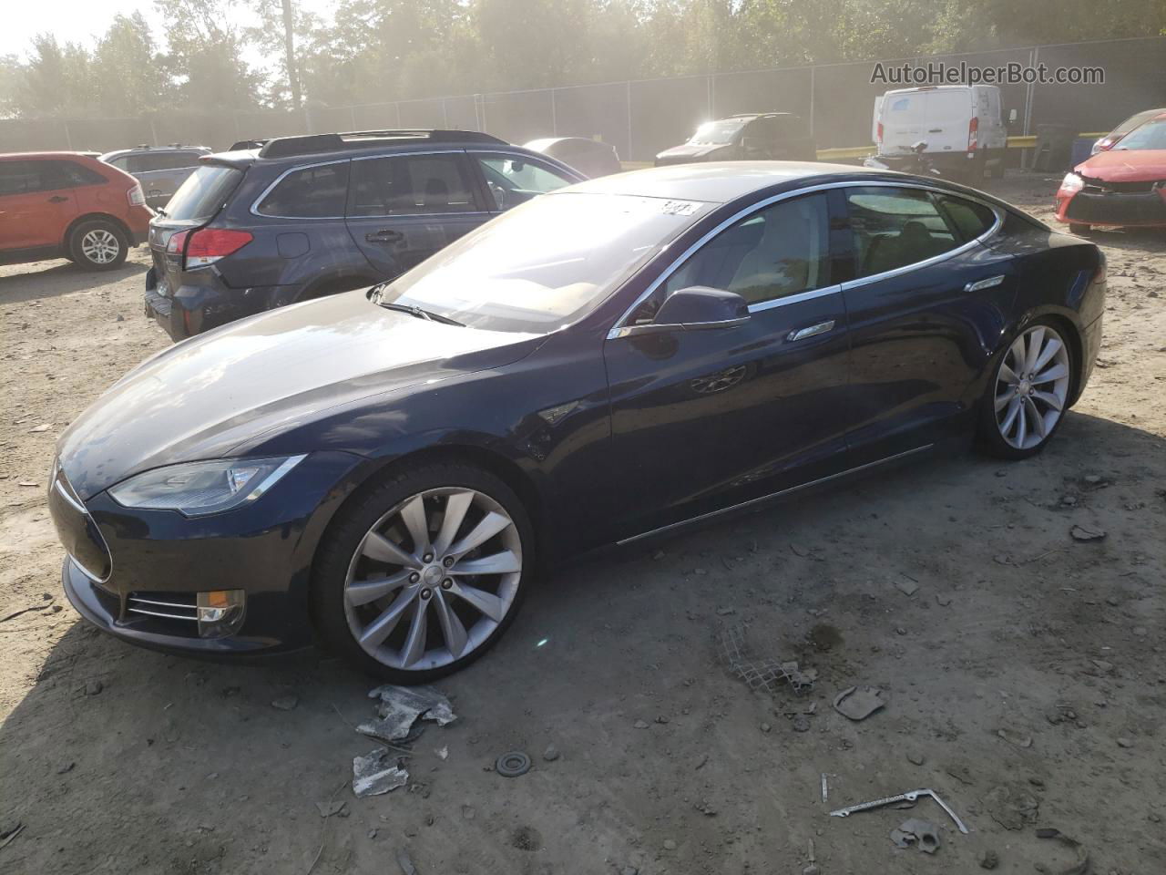 2013 Tesla Model S  Blue vin: 5YJSA1CGXDFP04007