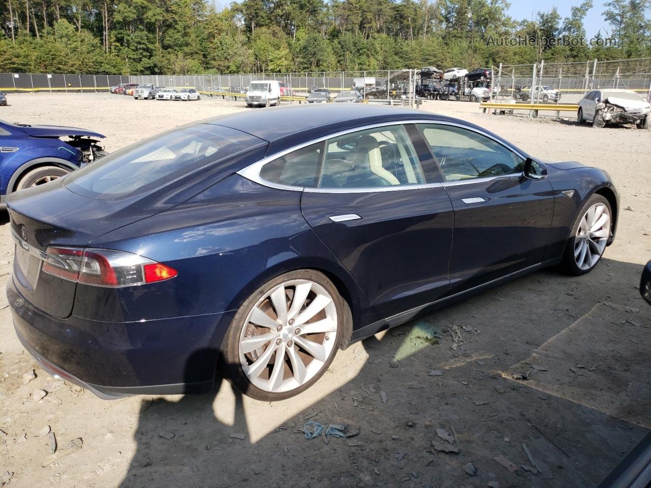 2013 Tesla Model S  Blue vin: 5YJSA1CGXDFP04007