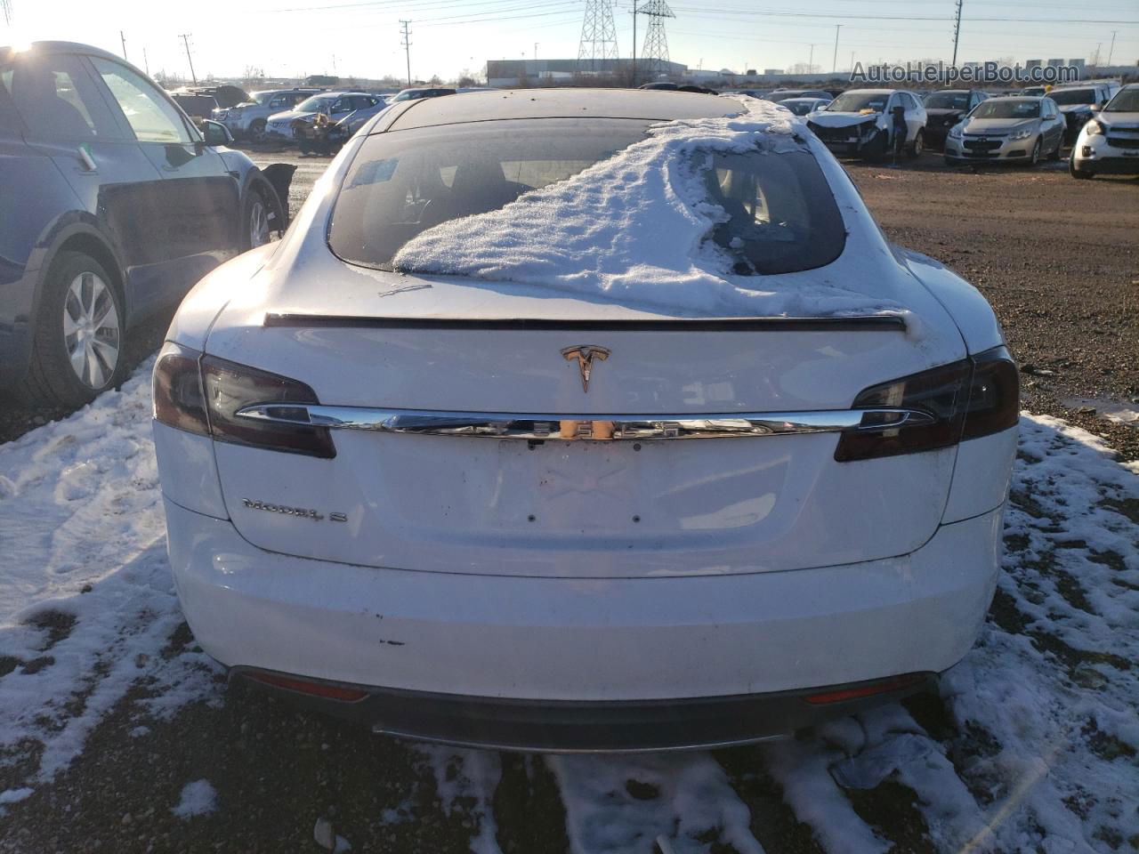 2013 Tesla Model S  White vin: 5YJSA1CGXDFP09823